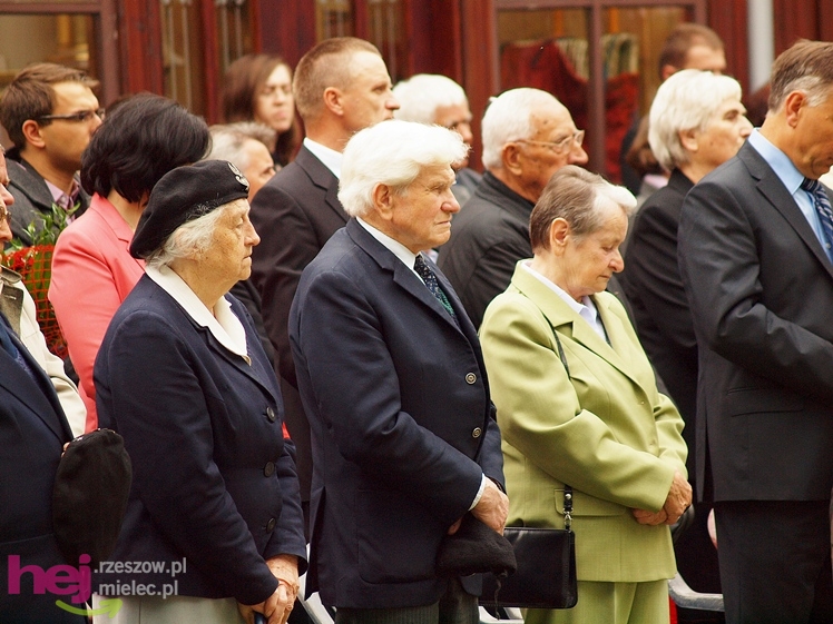 Uroczystość poświęcenia tablicy upamiętniającej osobę ppor. Józefa Burego w Zgórsku - część I