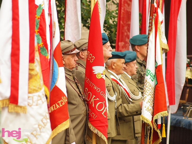 Uroczystość poświęcenia tablicy upamiętniającej osobę ppor. Józefa Burego w Zgórsku - część I