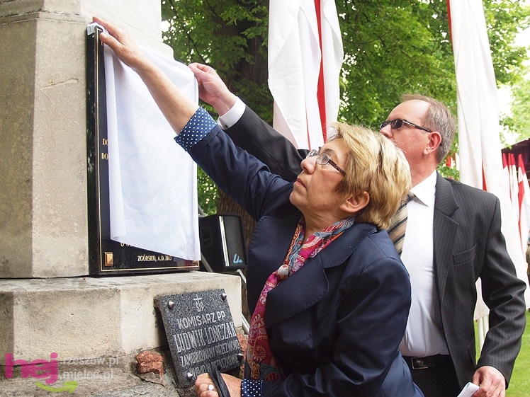 Uroczystość poświęcenia tablicy upamiętniającej osobę ppor. Józefa Burego w Zgórsku - część I