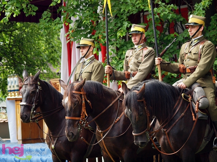 Uroczystość poświęcenia tablicy upamiętniającej osobę ppor. Józefa Burego w Zgórsku - część I