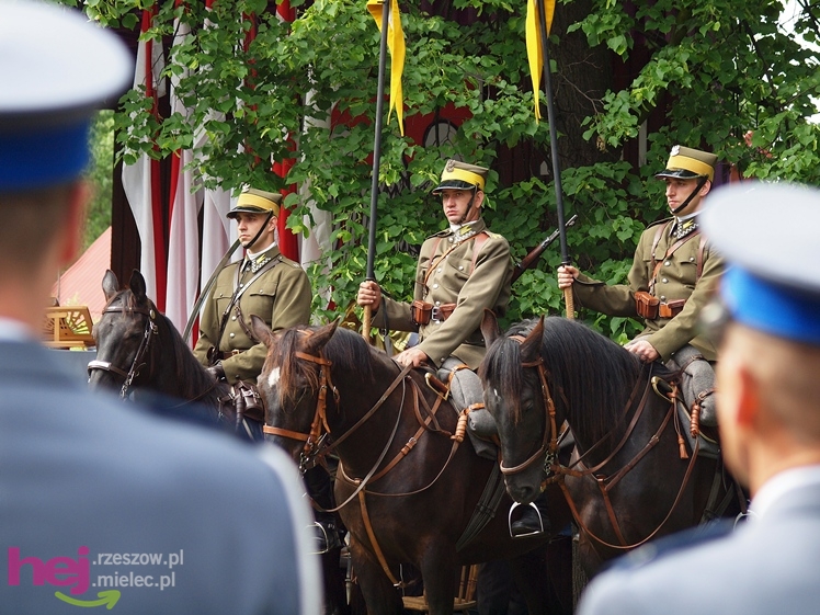 Uroczystość poświęcenia tablicy upamiętniającej osobę ppor. Józefa Burego w Zgórsku - część I