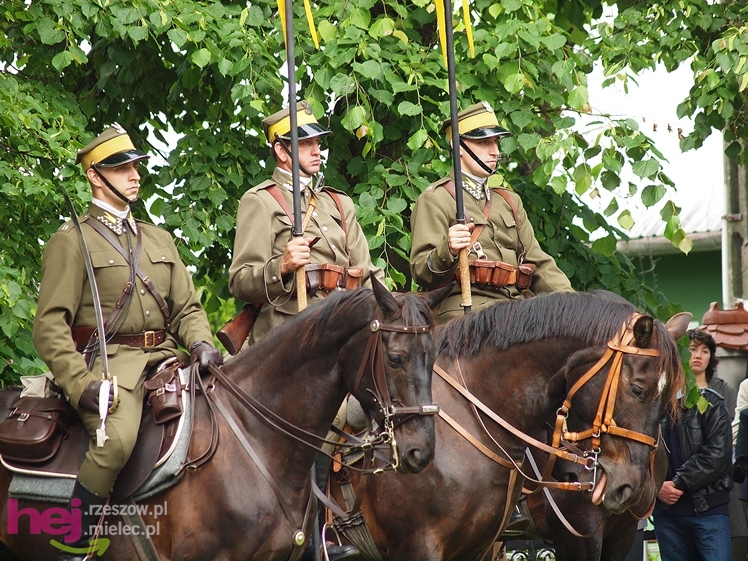Uroczystość poświęcenia tablicy upamiętniającej osobę ppor. Józefa Burego w Zgórsku - część I