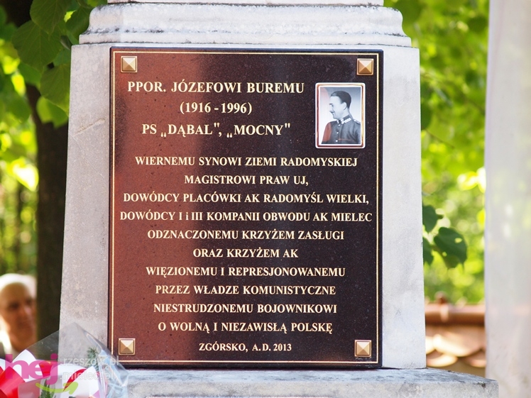 Uroczystość poświęcenia tablicy upamiętniającej osobę ppor. Józefa Burego w Zgórsku - część I