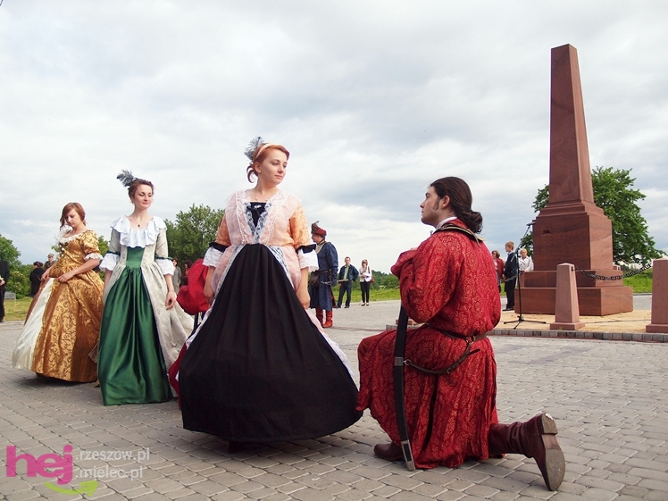 Uroczystość poświęcenia tablicy upamiętniającej osobę ppor. Józefa Burego w Zgórsku - część II