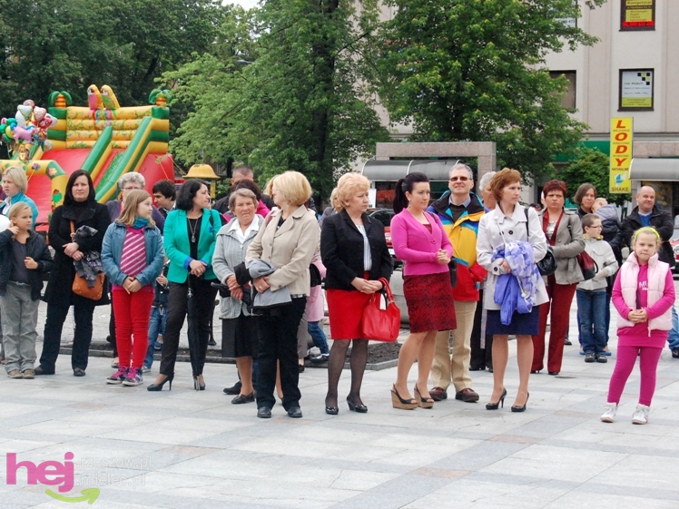 Powiatowy Festyn Rodzinny w Mielcu - część 1