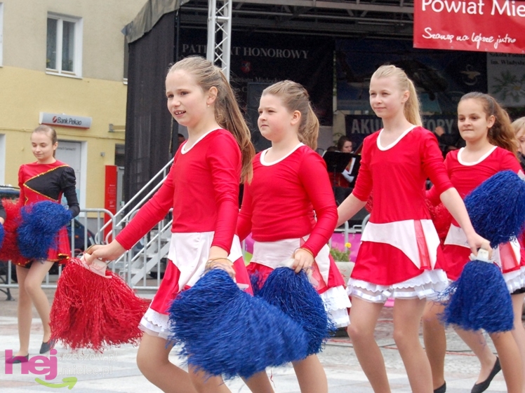 Powiatowy Festyn Rodzinny w Mielcu - część 1