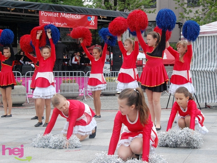 Powiatowy Festyn Rodzinny w Mielcu - część 1