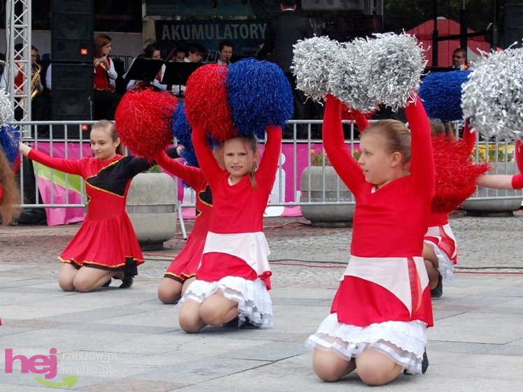 Powiatowy Festyn Rodzinny w Mielcu - część 1