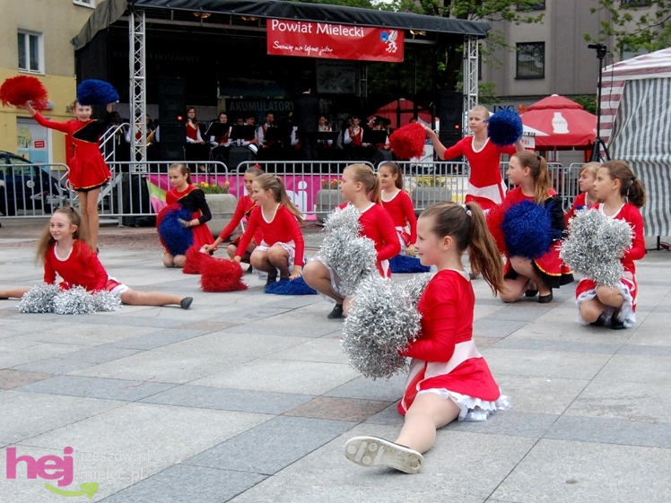 Powiatowy Festyn Rodzinny w Mielcu - część 1