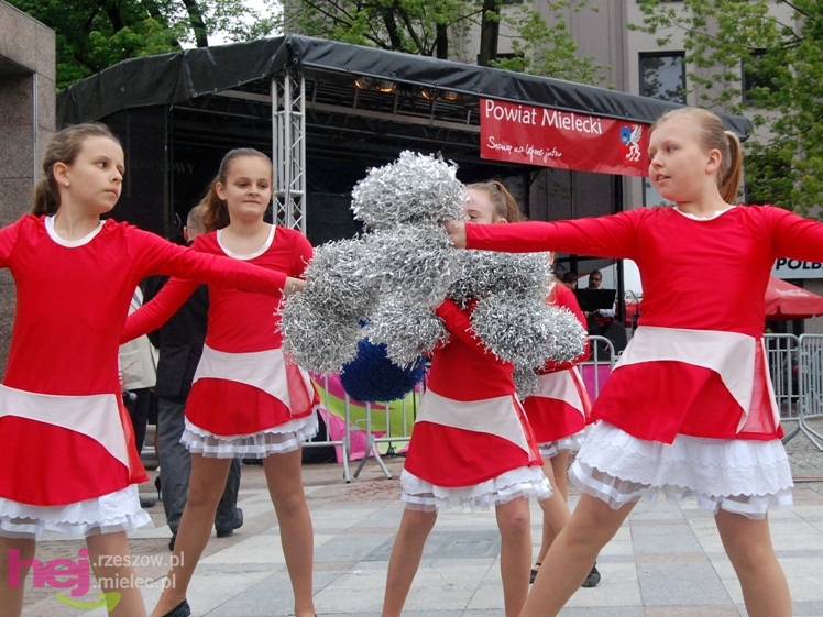 Powiatowy Festyn Rodzinny w Mielcu - część 1