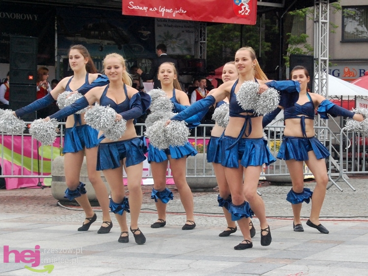 Powiatowy Festyn Rodzinny w Mielcu - część 1