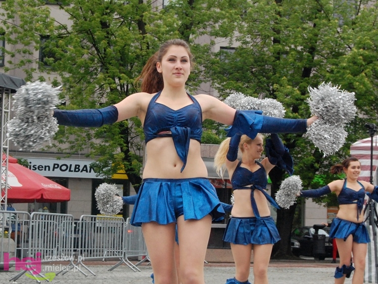 Powiatowy Festyn Rodzinny w Mielcu - część 1