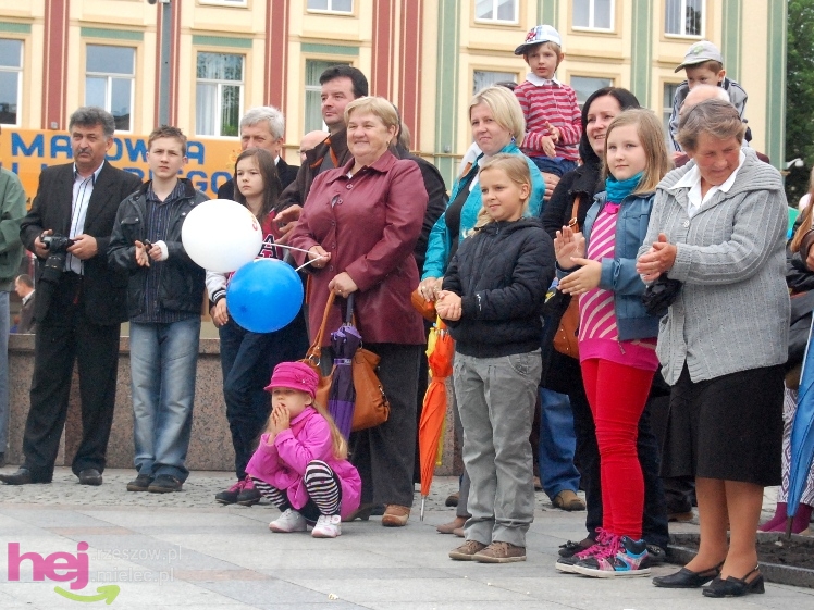 Powiatowy Festyn Rodzinny w Mielcu - część 1