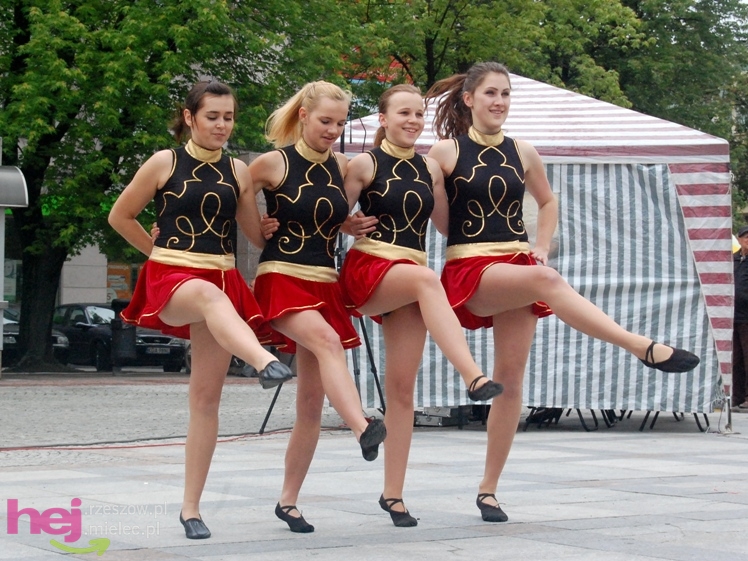 Powiatowy Festyn Rodzinny w Mielcu - część 1