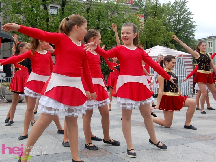 Powiatowy Festyn Rodzinny w Mielcu - część 1