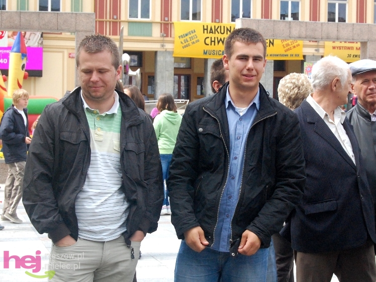 Powiatowy Festyn Rodzinny w Mielcu - część 1