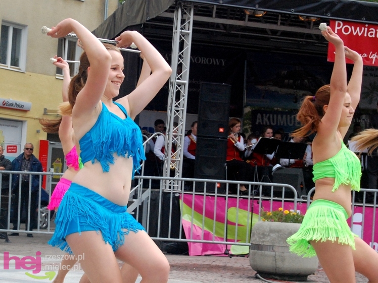 Powiatowy Festyn Rodzinny w Mielcu - część 1