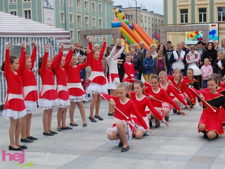 Powiatowy Festyn Rodzinny w Mielcu - część 1