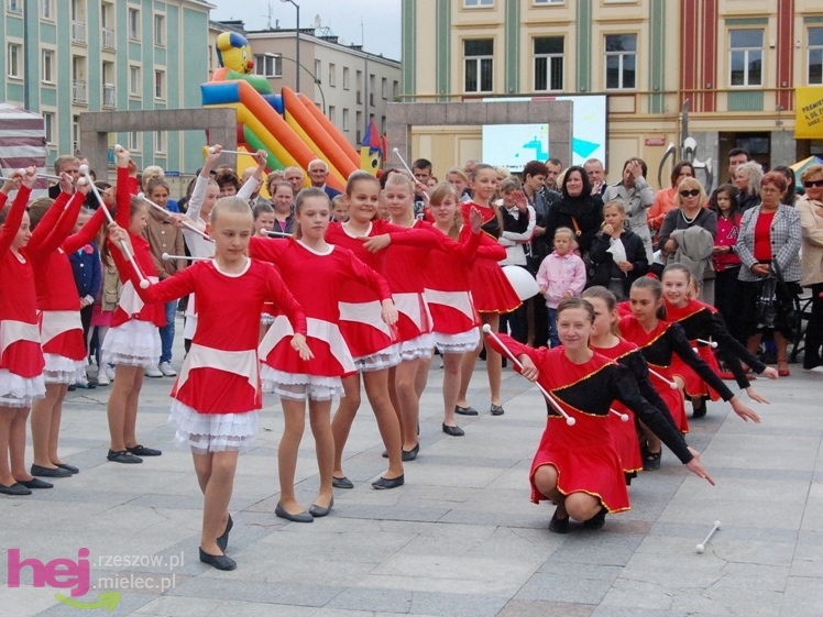 Powiatowy Festyn Rodzinny w Mielcu - część 1