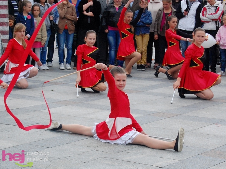 Powiatowy Festyn Rodzinny w Mielcu - część 1