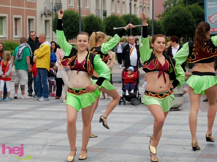 Powiatowy Festyn Rodzinny w Mielcu - część 1