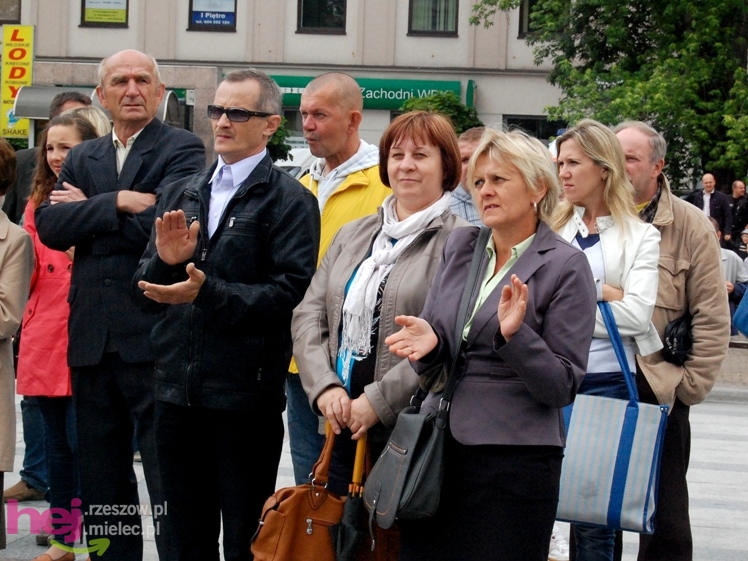 Powiatowy Festyn Rodzinny w Mielcu - część 1