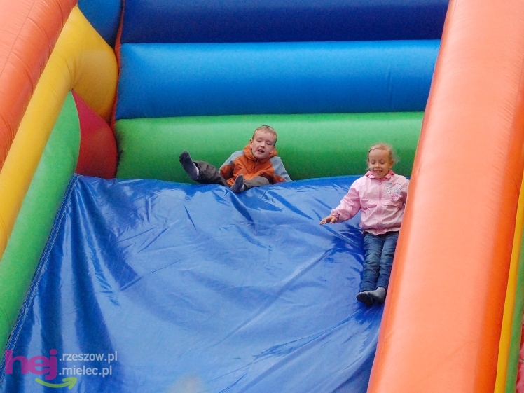 Powiatowy Festyn Rodzinny w Mielcu - część 1