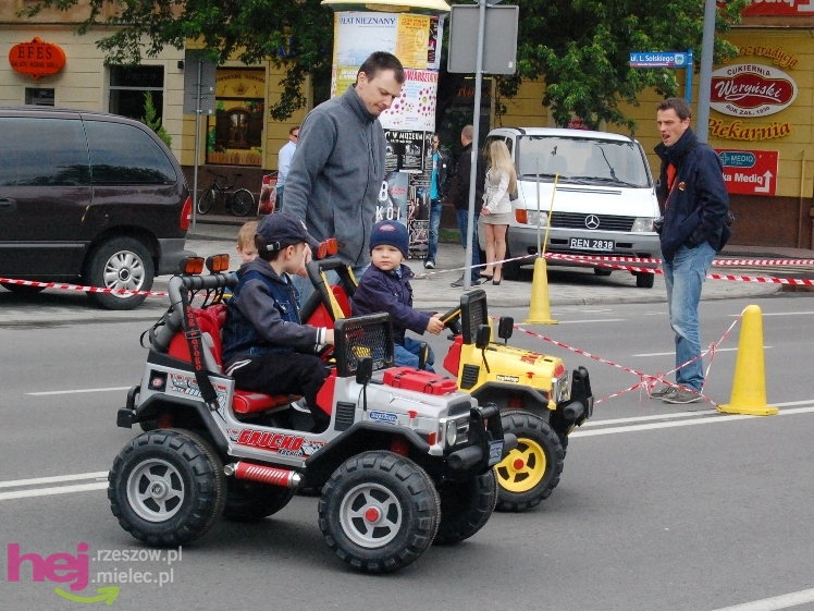 Powiatowy Festyn Rodzinny w Mielcu - część 1