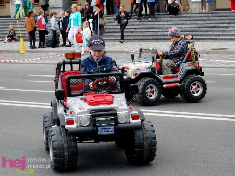 Powiatowy Festyn Rodzinny w Mielcu - część 1