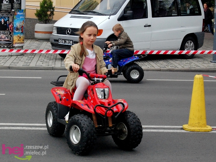 Powiatowy Festyn Rodzinny w Mielcu - część 1