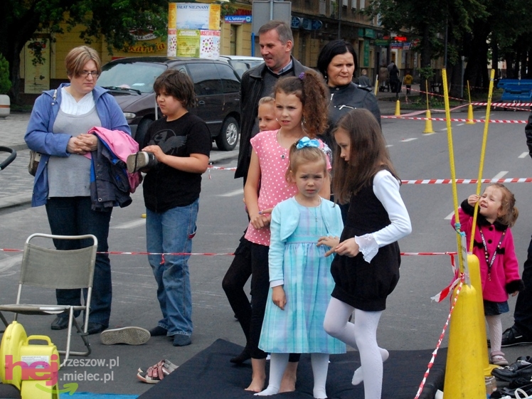 Powiatowy Festyn Rodzinny w Mielcu - część 1