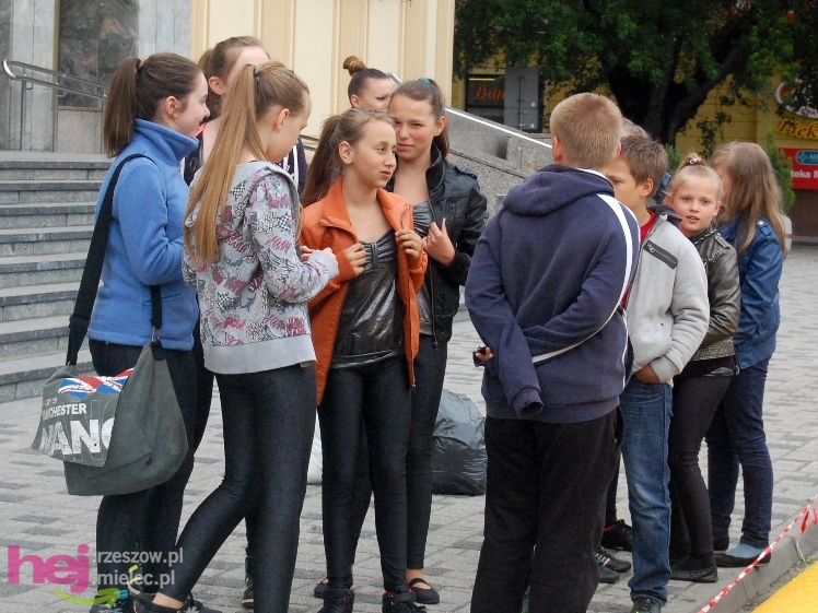 Powiatowy Festyn Rodzinny w Mielcu - część 1
