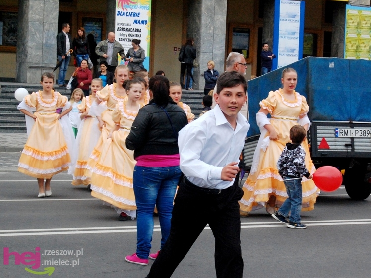 Powiatowy Festyn Rodzinny w Mielcu - część 1