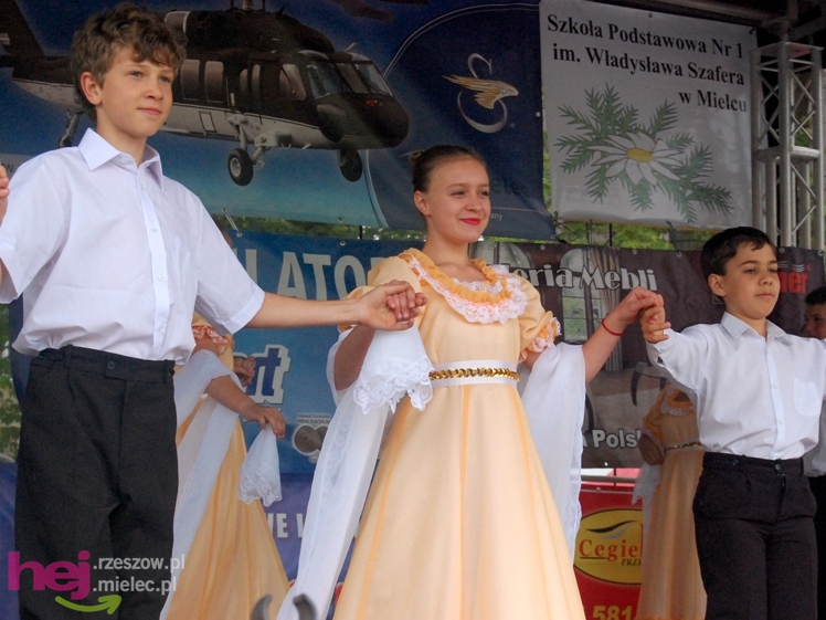 Powiatowy Festyn Rodzinny w Mielcu - część 1