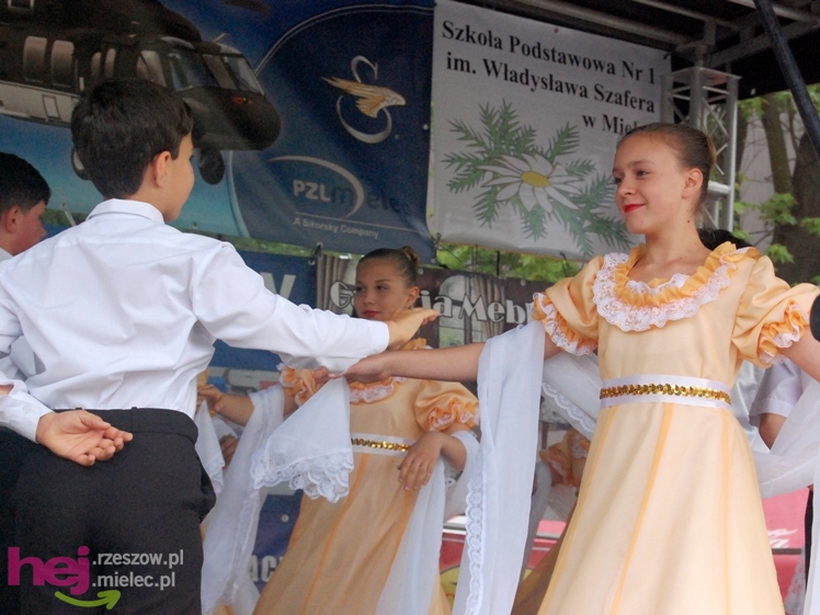 Powiatowy Festyn Rodzinny w Mielcu - część 1