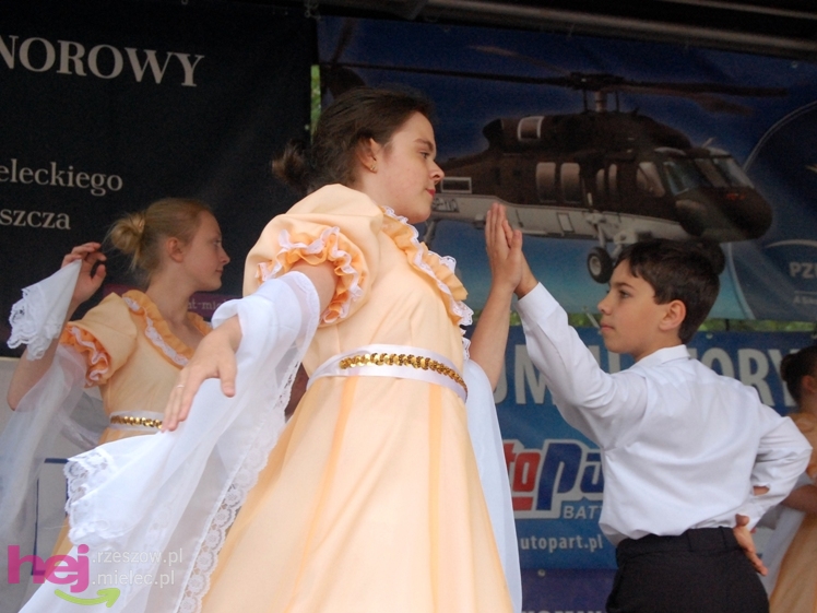 Powiatowy Festyn Rodzinny w Mielcu - część 1