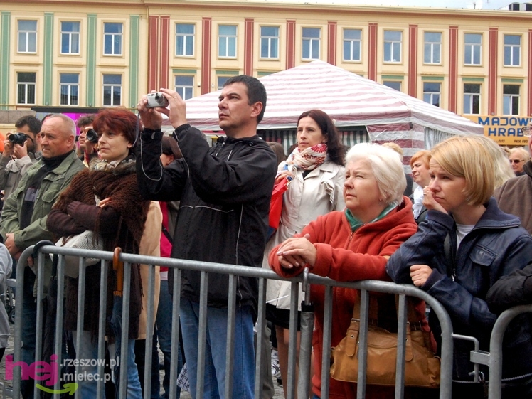 Powiatowy Festyn Rodzinny w Mielcu - część 1