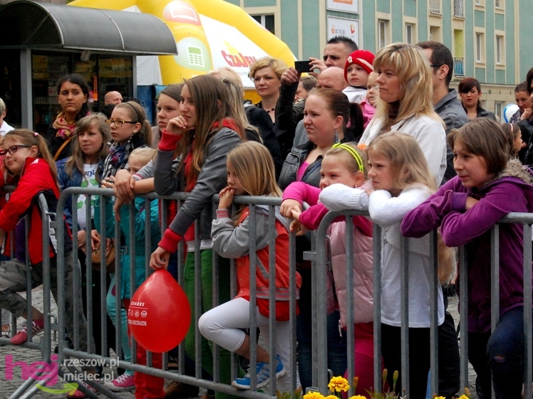 Powiatowy Festyn Rodzinny w Mielcu - część 1
