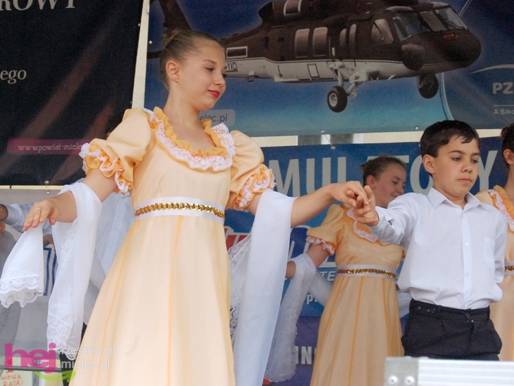 Powiatowy Festyn Rodzinny w Mielcu - część 1