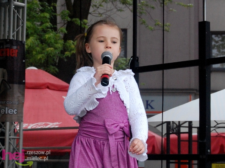 Powiatowy Festyn Rodzinny w Mielcu - część 1