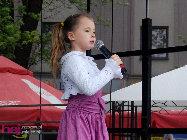 Powiatowy Festyn Rodzinny w Mielcu - część 1