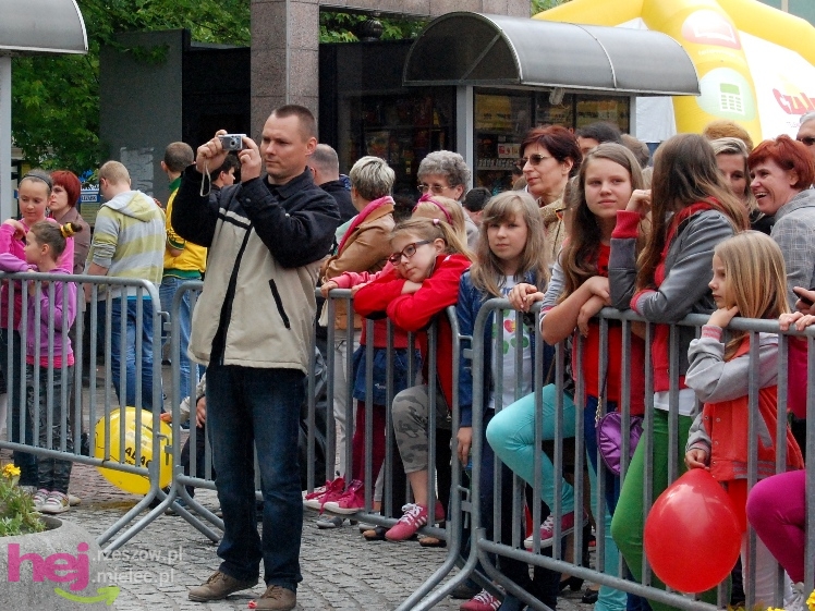Powiatowy Festyn Rodzinny w Mielcu - część 1