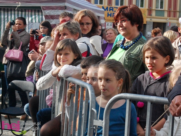 Powiatowy Festyn Rodzinny w Mielcu - część 2