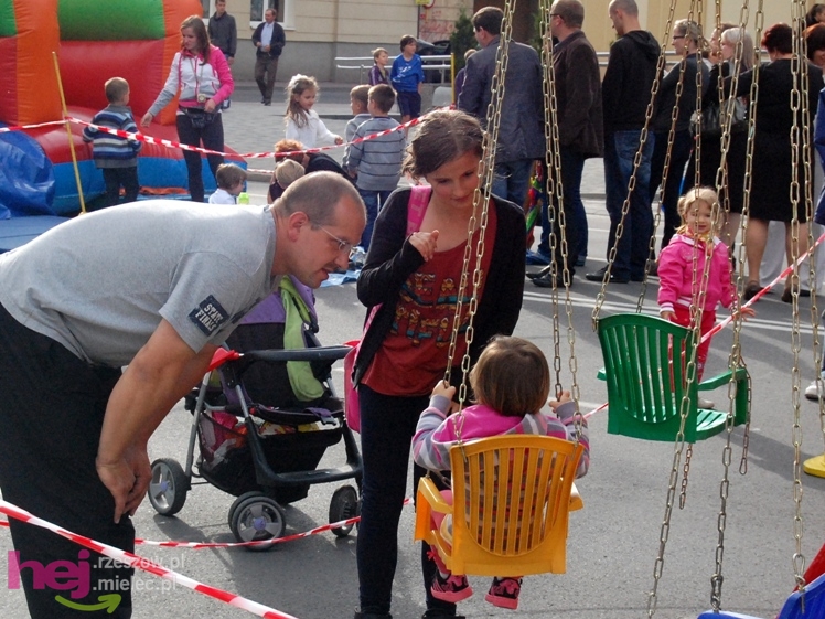 Powiatowy Festyn Rodzinny w Mielcu - część 2