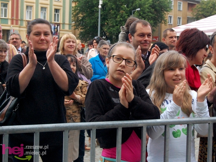 Powiatowy Festyn Rodzinny w Mielcu - część 2