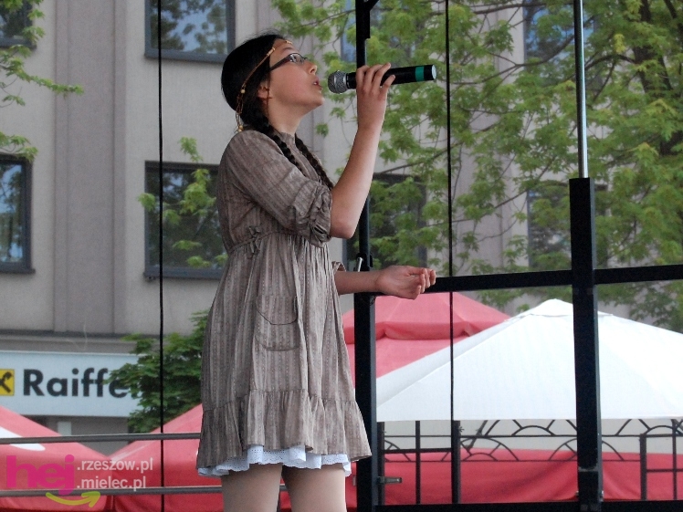 Powiatowy Festyn Rodzinny w Mielcu - część 2