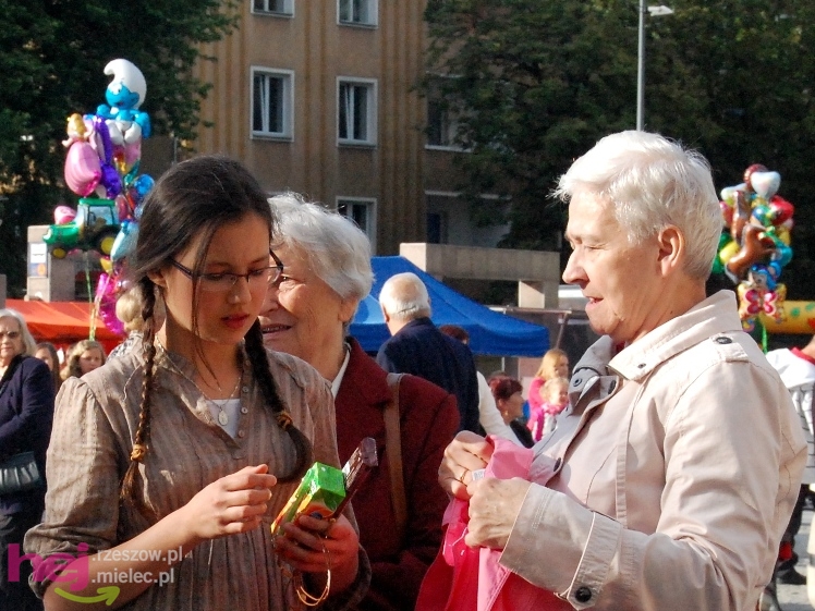 Powiatowy Festyn Rodzinny w Mielcu - część 2
