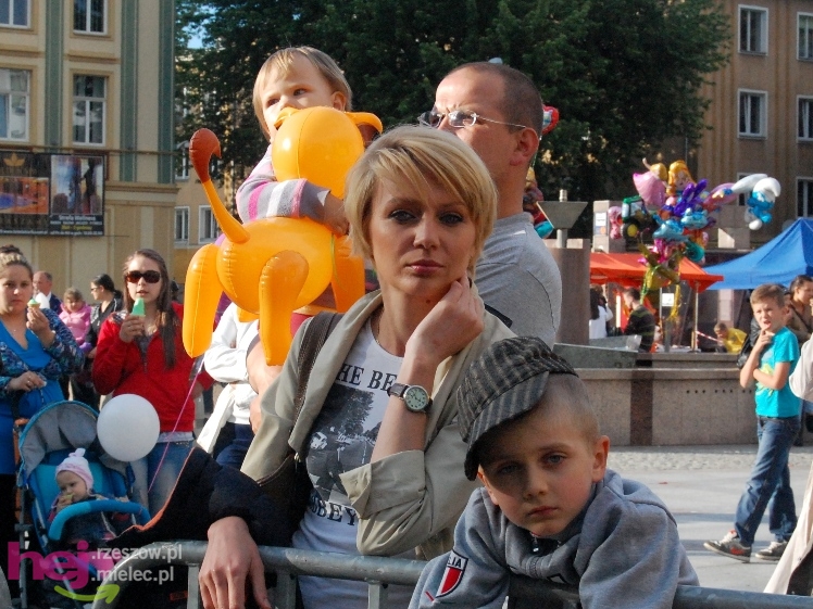 Powiatowy Festyn Rodzinny w Mielcu - część 2