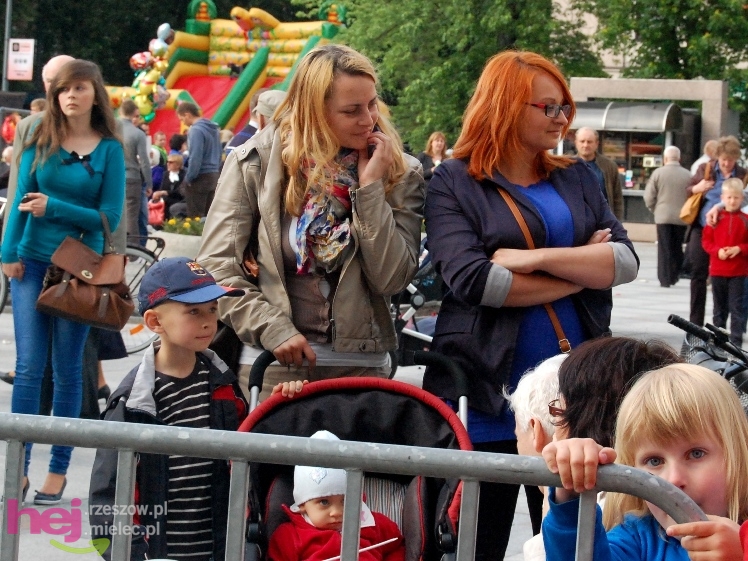 Powiatowy Festyn Rodzinny w Mielcu - część 2