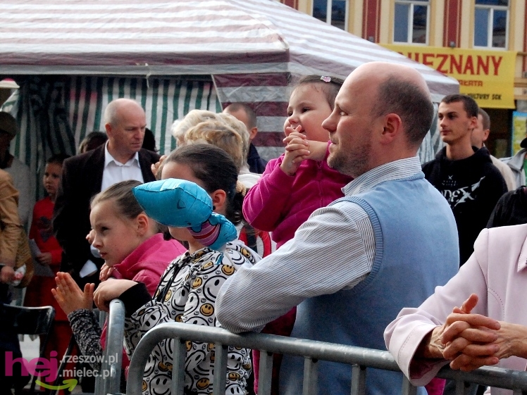 Powiatowy Festyn Rodzinny w Mielcu - część 2